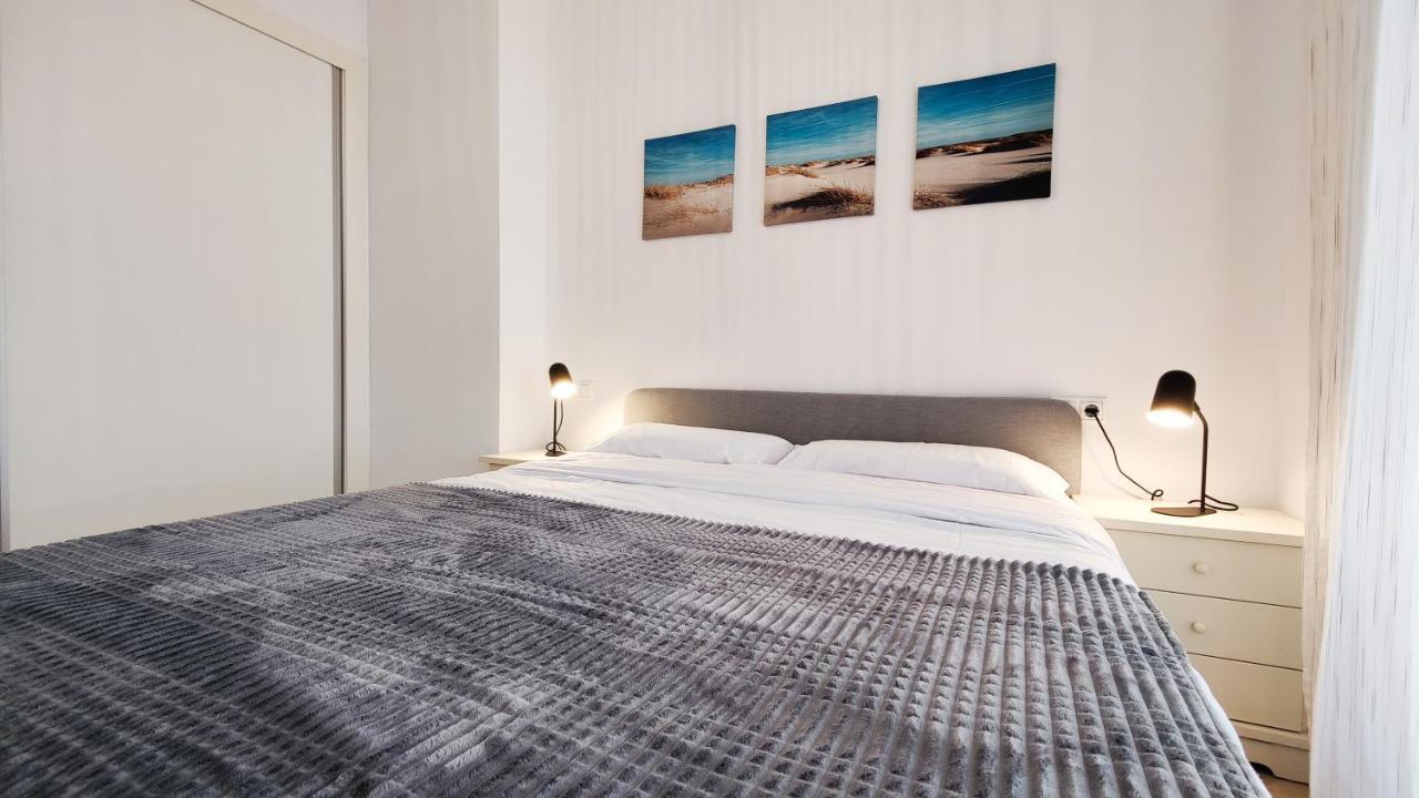 Cala Alta Sun&Beach Apartaments 칼라 데 피네스트라트 외부 사진