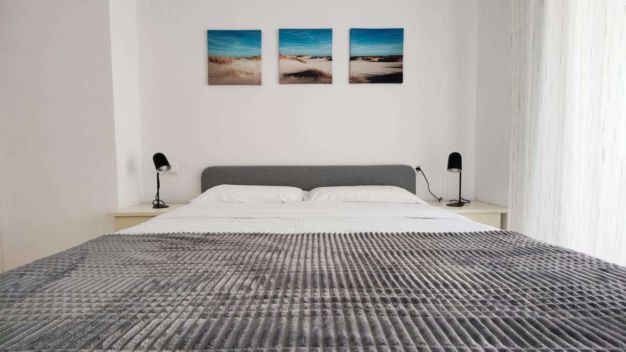 Cala Alta Sun&Beach Apartaments 칼라 데 피네스트라트 외부 사진